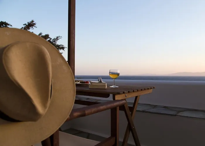 Lägenhetshotell Meltemi Tinos 3*