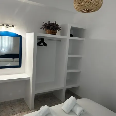 Meltemi Tinos