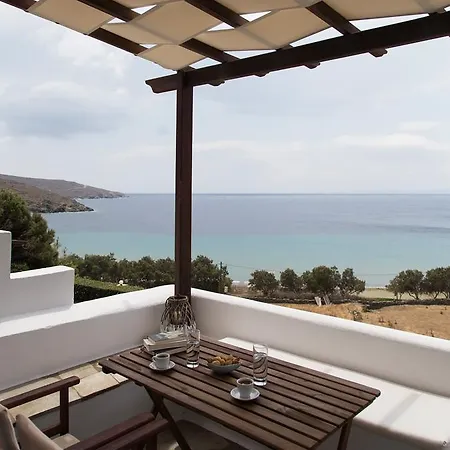 Ξενοδοχείο με διαμερίσματα Meltemi Tinos