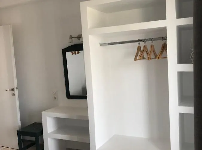 Meltemi Tinos Hotel apartamentowy Agios Romanos